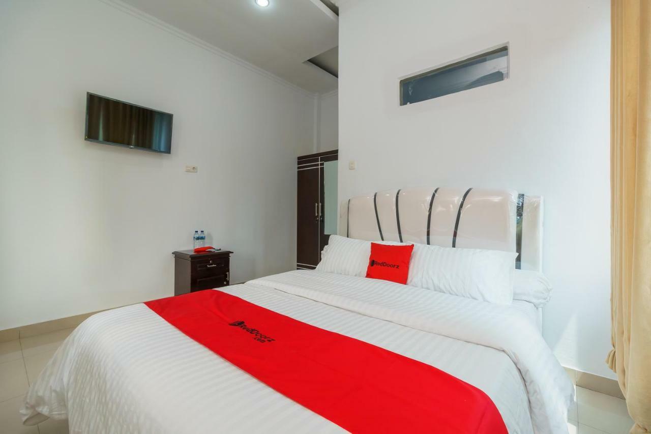 Reddoorz Syariah Near Simpang Sekip Palembang Palimbão Exterior foto